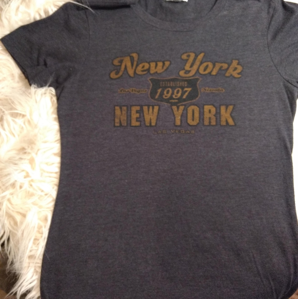 5/$25 New York new york short sleeve shirt
